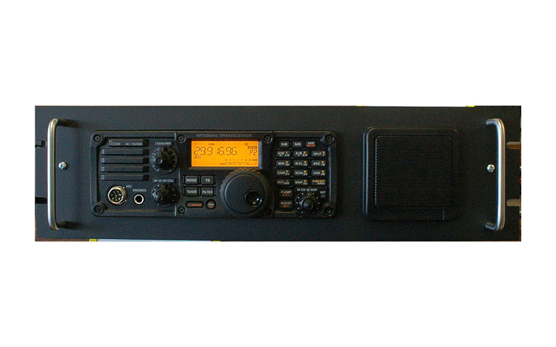 ICOM IC-7000/ IC-706 With Speaker