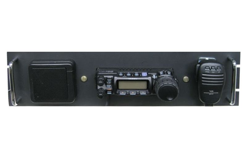 Yaesu FT-857 With Speaker and Mag Mic Mount